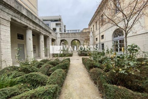 358966523_69_006910_19