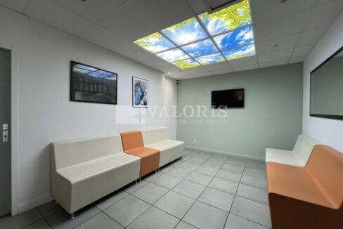 399472634_69_008750_4