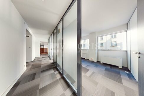 459016801_69_008471_6