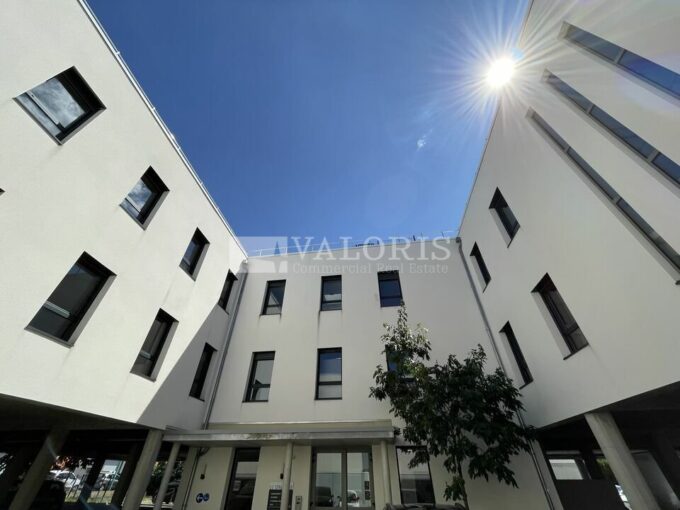 Bureau de 124m&sup2; à la location