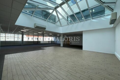 812230884_69_007621_5