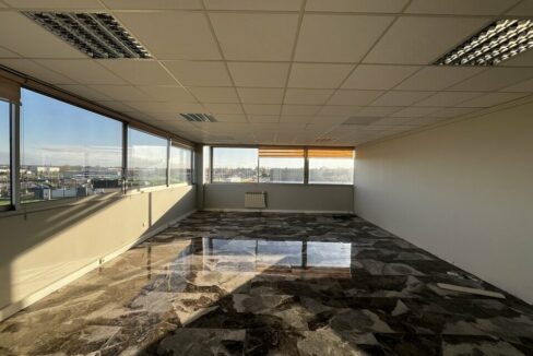 837841695_71_000041_12