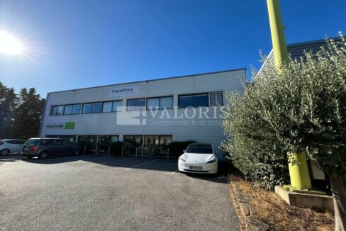 942703086_13_000175_2