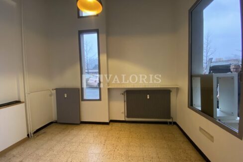 947906690_69_009578_6