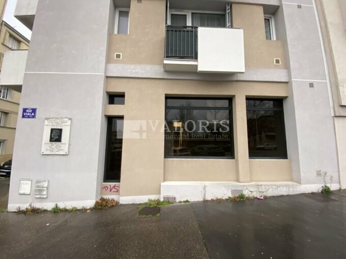 Commerce de 53m&sup2; à la location