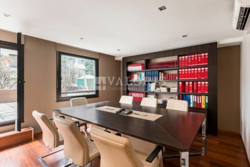 508932003_69_007814_4