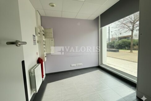 890075026_69_009253_9