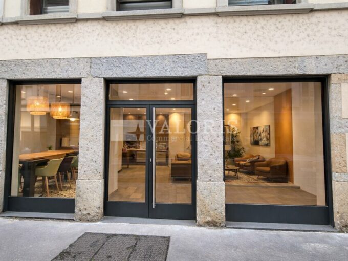 Commerce de 79m&sup2; à la location