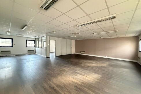 359753444_69_007486_3