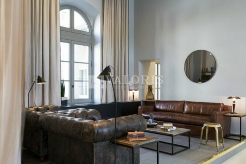 364684380_69_006910_17