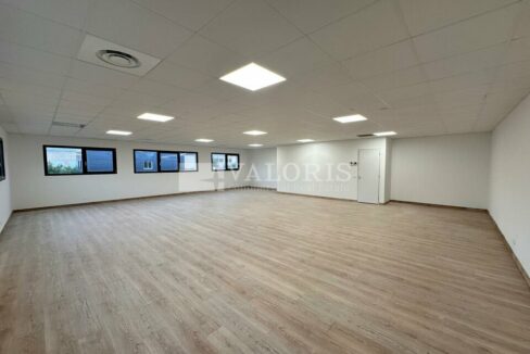 429688359_13_000101_4