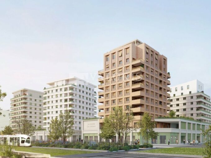 Commerce de 94m&sup2; à la vente