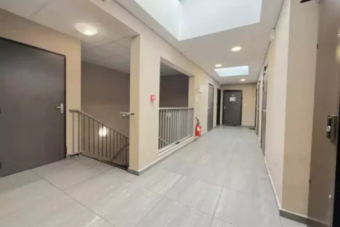 940175071_69_009723_4