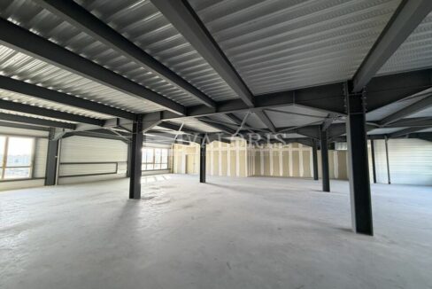 118014038_69_005732_3