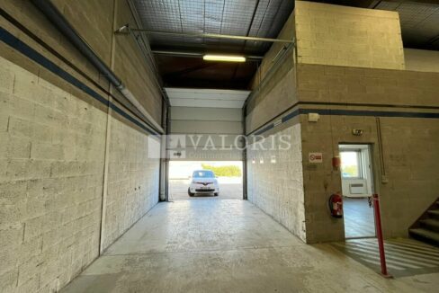 146083925_13_000279_10