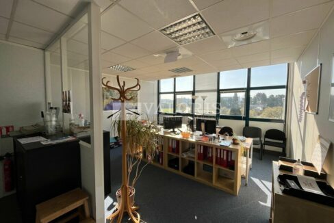 162383868_13_000284_4