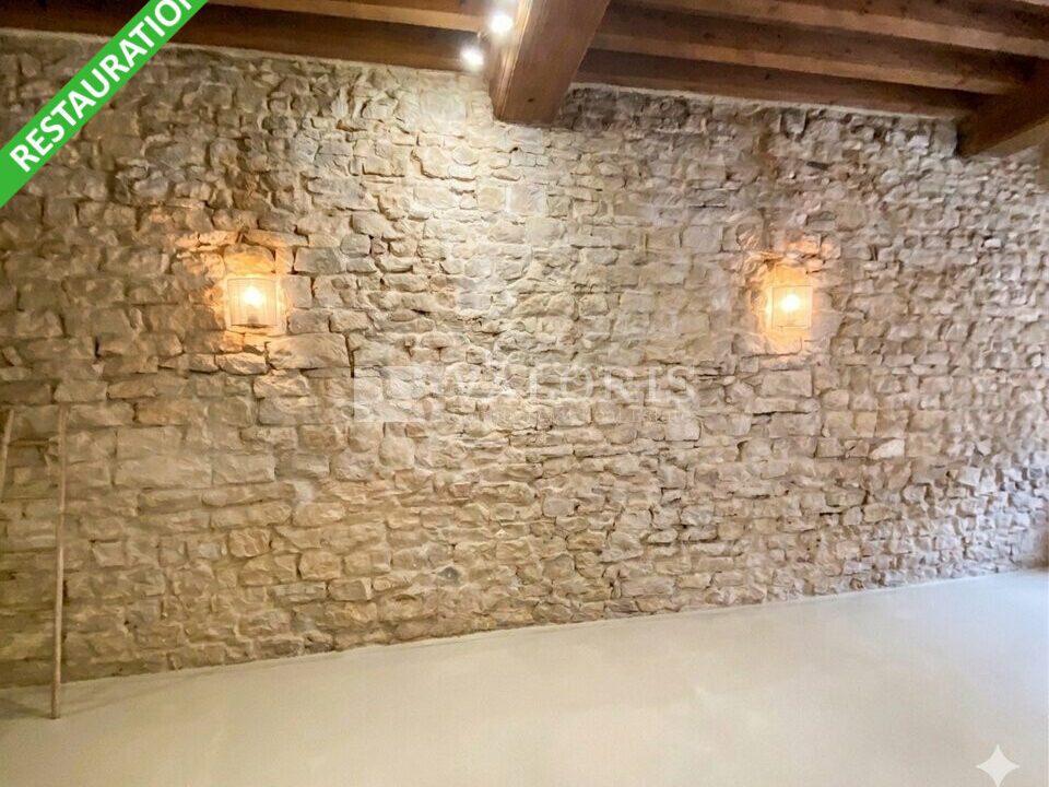 166446503_69_009323_1