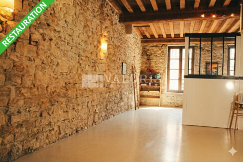 166450189_69_009323_3