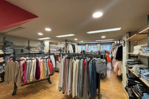 231739742_69_009748_1