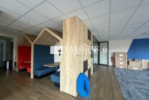 259644954_69_009582_5