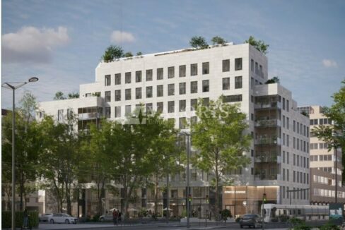 332242095_69_009765_1