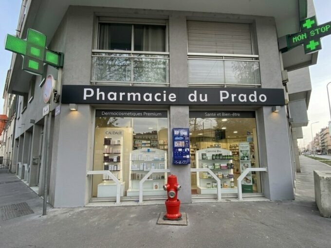 Commerce de 141m&sup2; à la location