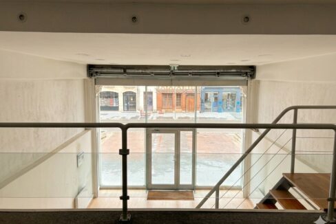 420725278_69_009769_6