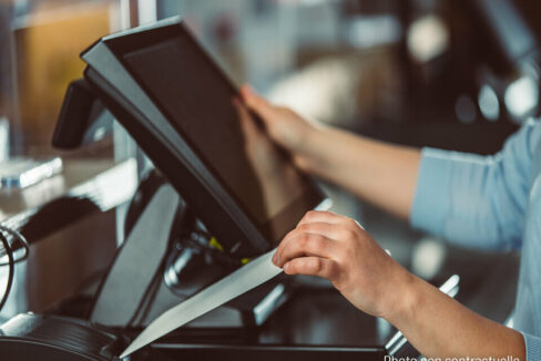 474796693_69_006297_3