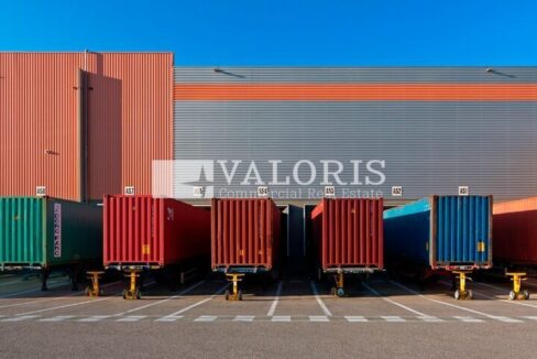 544181504_13_000085_2