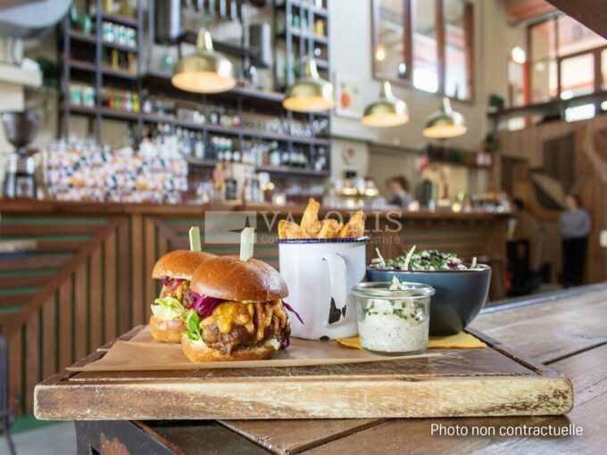 Commerce de 91m&sup2; à la vente