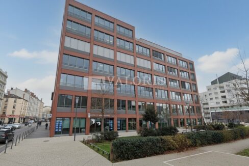 778890150_69_009222_7