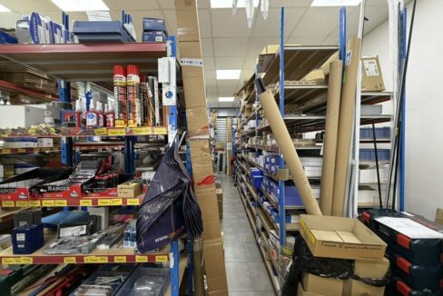 800300808_69_009768_2