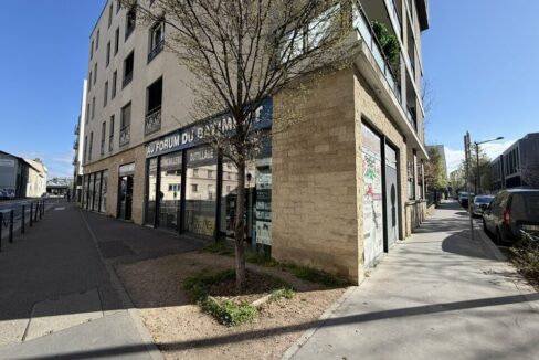 800302714_69_009768_3