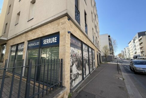 800306926_69_009768_5