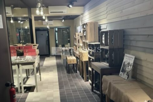 801986799_69_008791_3