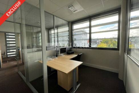 862613043_69_007315_2