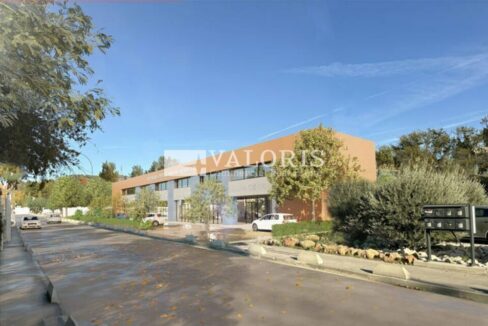 905696461_13_000161_1