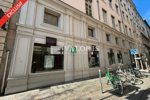 924231442_69_009639_4