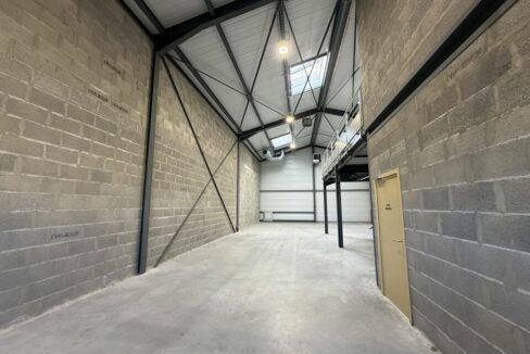 122054809_69_005739_5