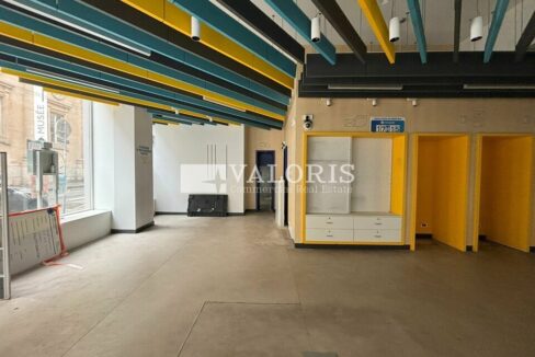 170761016_69_009148_8