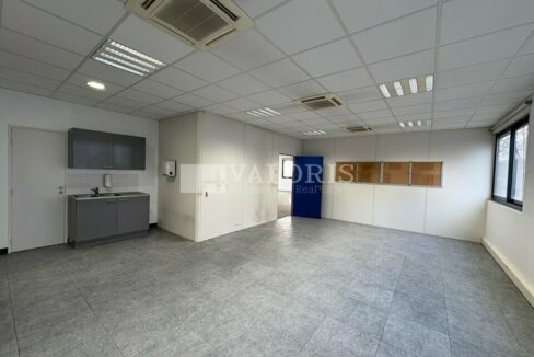 294165618_69_009482_2