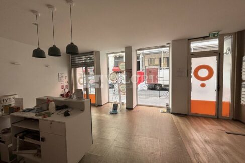 313208799_69_007410_4