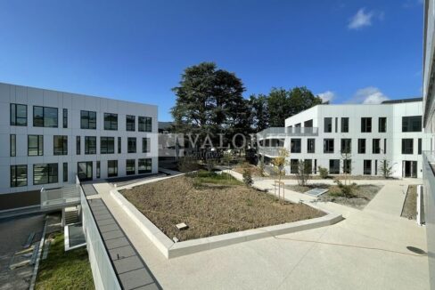 325455686_69_006269_2