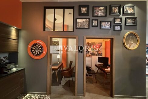 404915349_69_009707_6