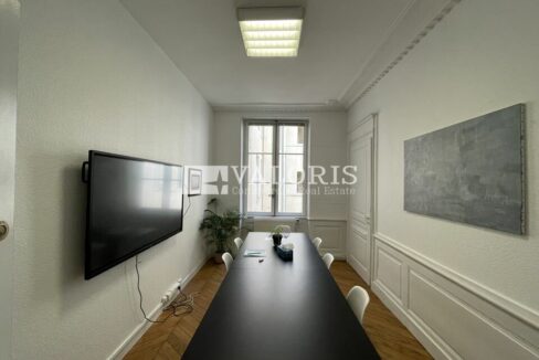 405776070_69_005919_3