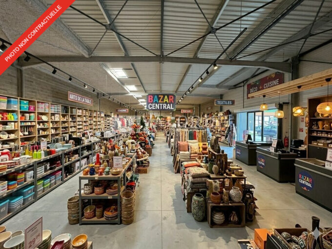 Commerce de 1 147m&sup2; à la location