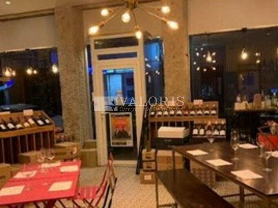 463237798_69_009858_6