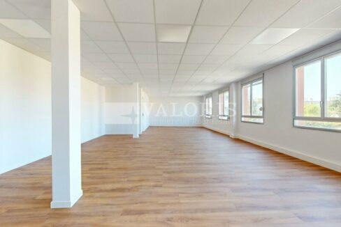 463759719_69_009822_10