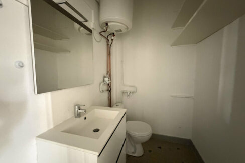 481943472_69_009596_5