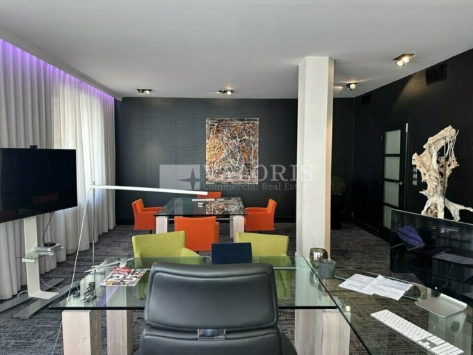 Bureau de 100m&sup2; à la location